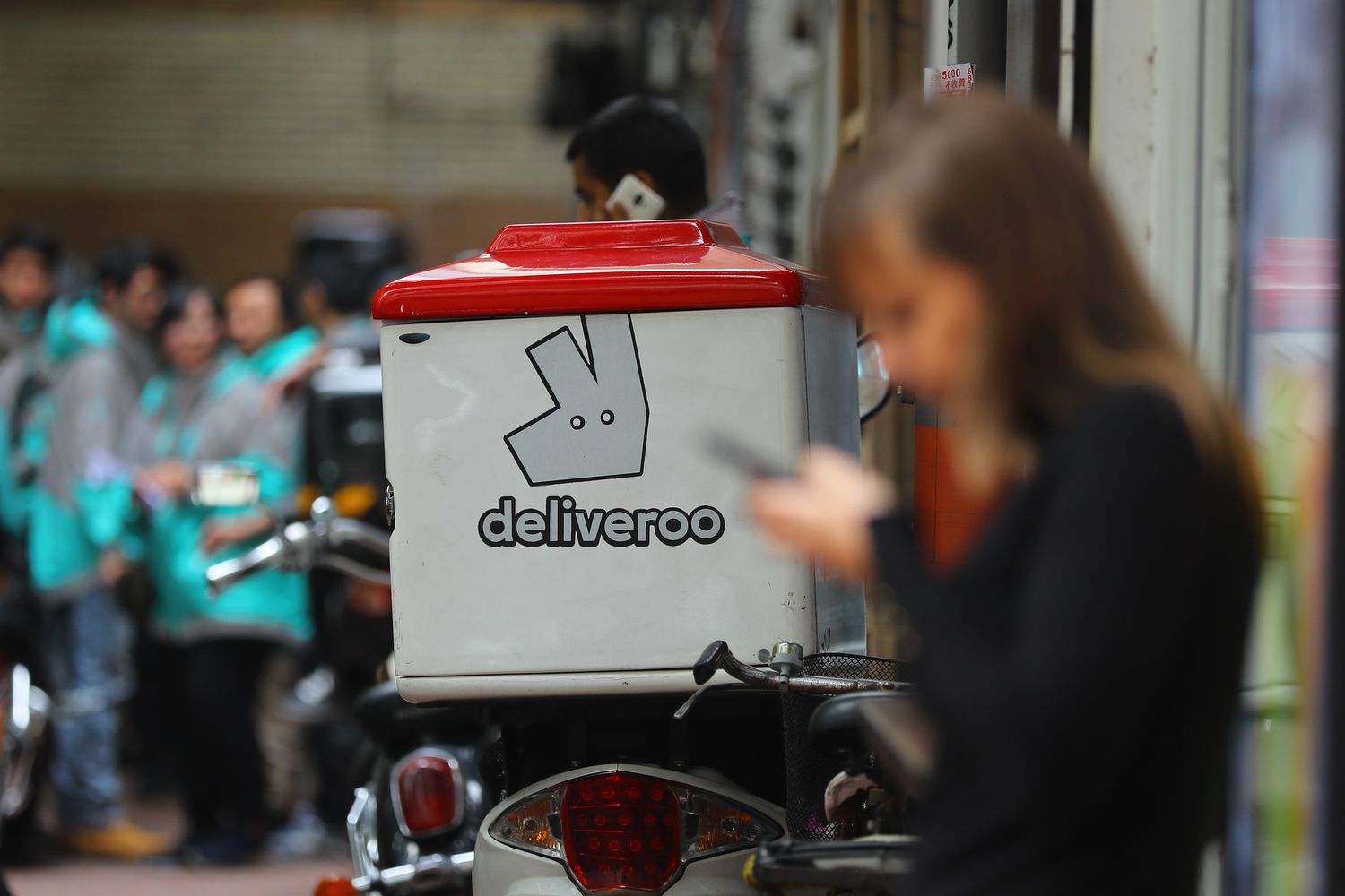 &nbsp;Deliveroo, food delivery