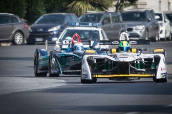 &nbsp;Auto di Formula E in strada a Roma in occasione della presentazione dell'evento