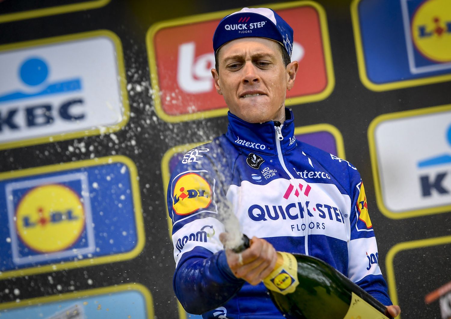 Ciclismo: l&#39;olandese Niki&nbsp;Terpstra scappa e vince il Giro delle Fiandre