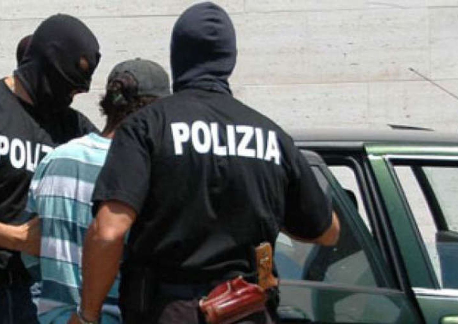 Mafia: 40 arresti a Catania per droga e intestazione beni