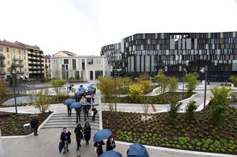 Uno spazio di oltre&nbsp;30mila&nbsp;metri quadrati, nel quartiere Aurora di Torino, per un investimento complessivo di oltre 120 milioni di euro. Cos&igrave; il gruppo&nbsp;Lavazza, azienda leader a livello internazionale nel settore del&nbsp;caff&egrave;, conferma il suo legame con il capoluogo piemontese, dove&nbsp;&egrave;&nbsp;nata oltre 120 anni fa, e con l'Italia.&nbsp;