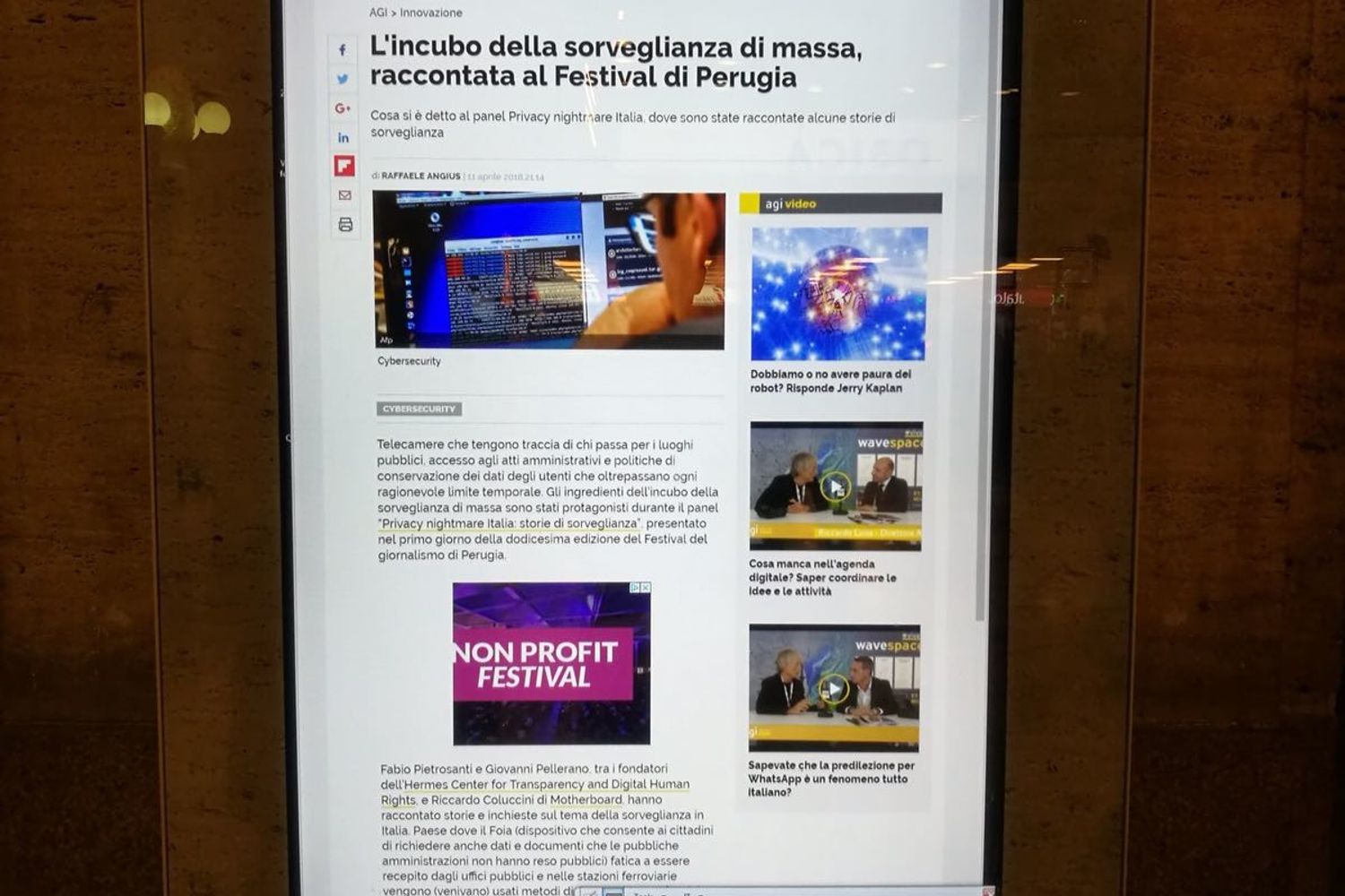 &nbsp;Il touch screen hacherato alla Stazione Centrale di Milano