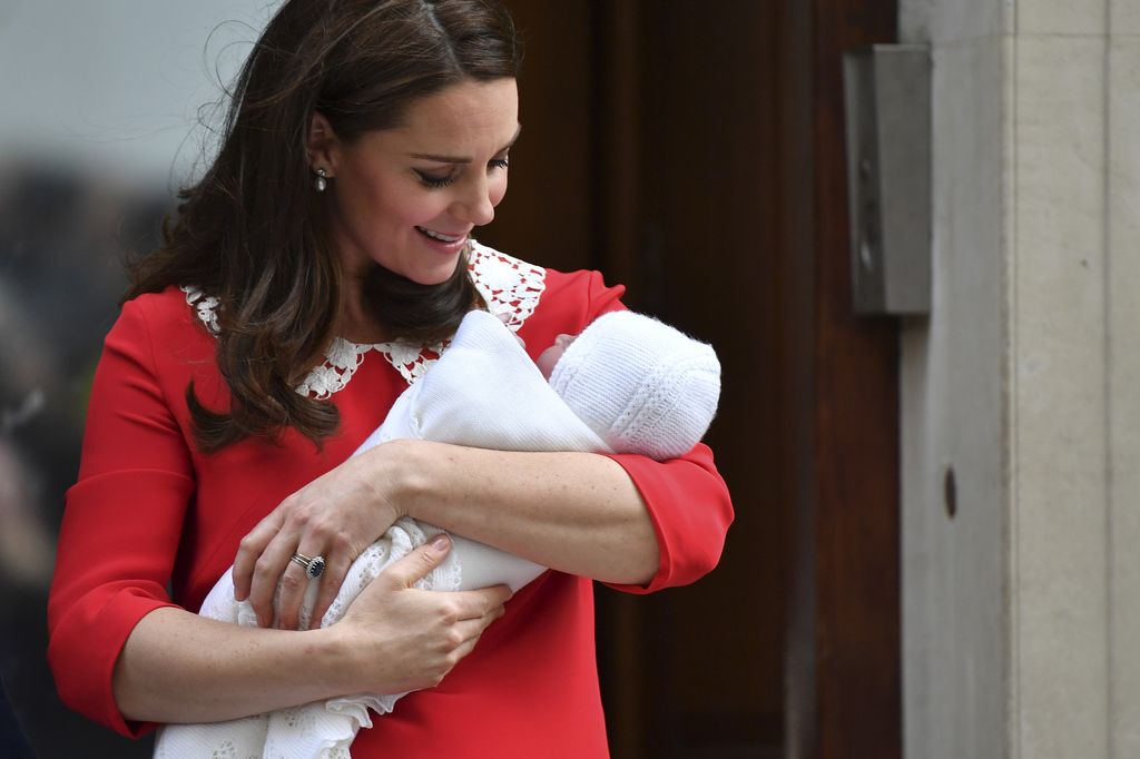 &nbsp;Kate con il terzo figlio appena nato