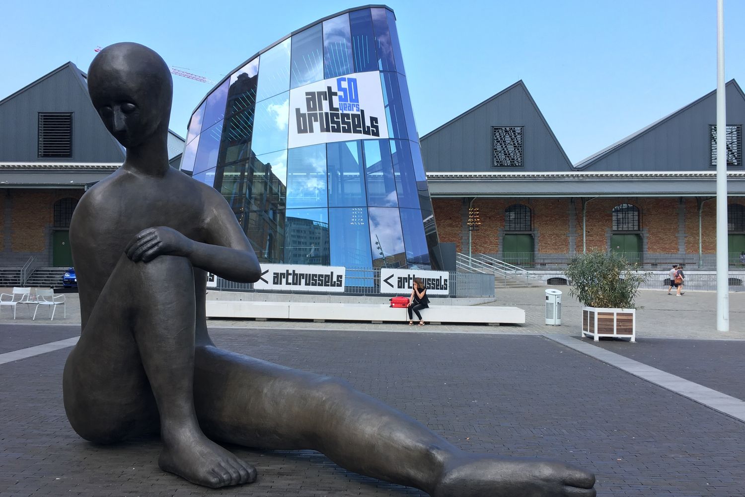 Ingresso della fiera all&rsquo;interno del complesso Tour&amp;Taxis&nbsp;