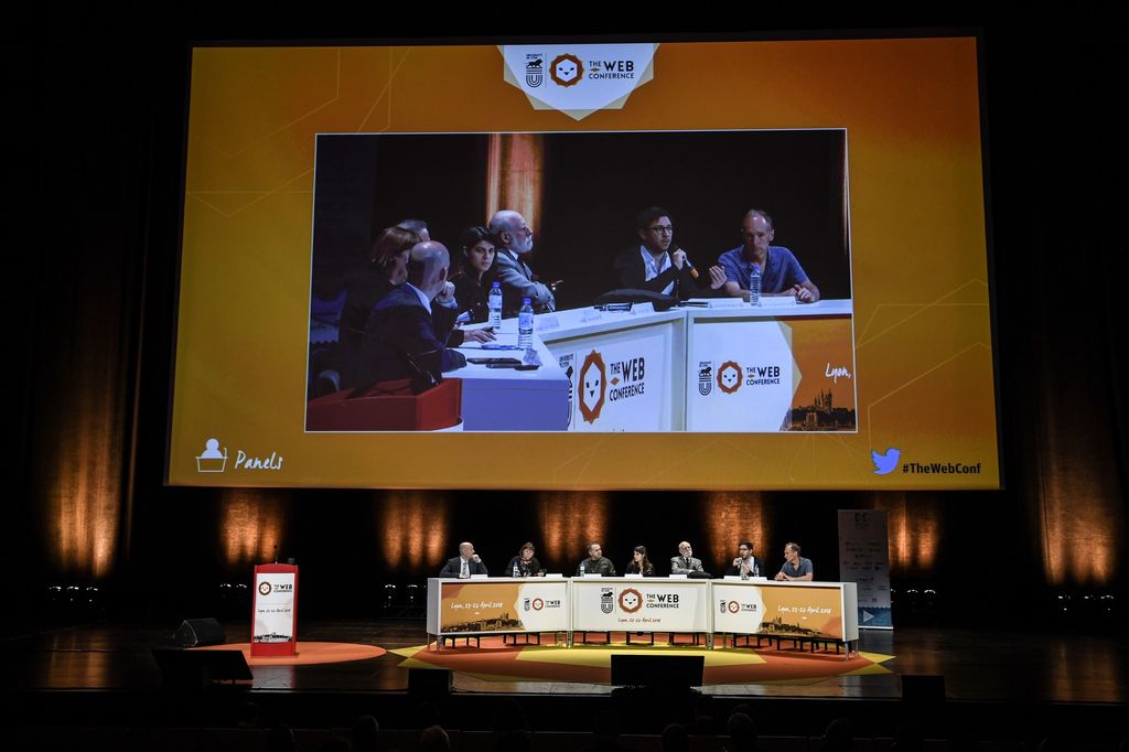 La conferenza &quot;Intelligenza Artificiale, il futuro del web e Internet &quot; al Summ'R digitale a Lione, 26 aprile 2018&nbsp;