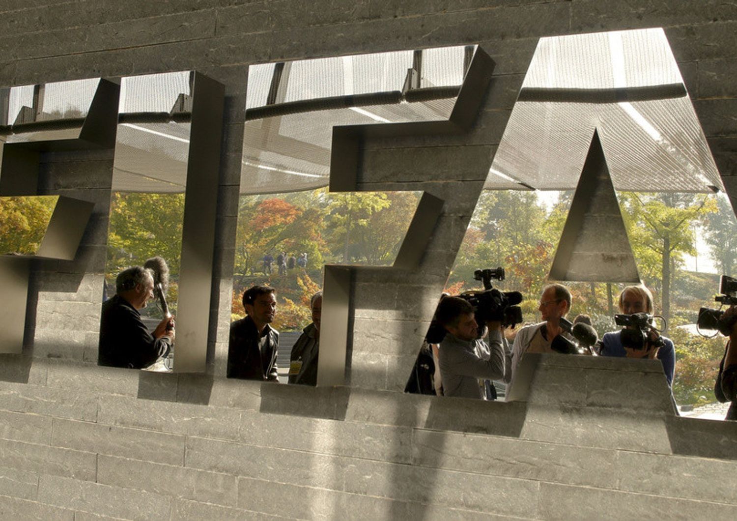 Vertici Fifa accusati di corruzione Arrestati 6 dirigenti in Svizzera