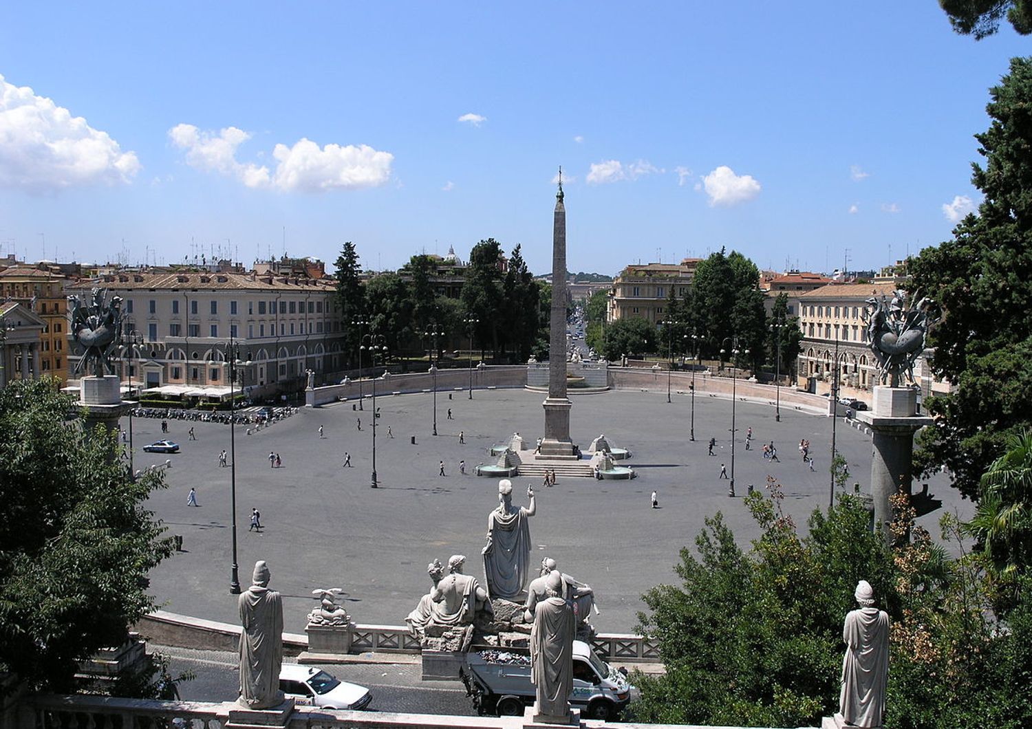 Roma: Codacons, Soprintendenza boccia tennis in piazza del Popolo