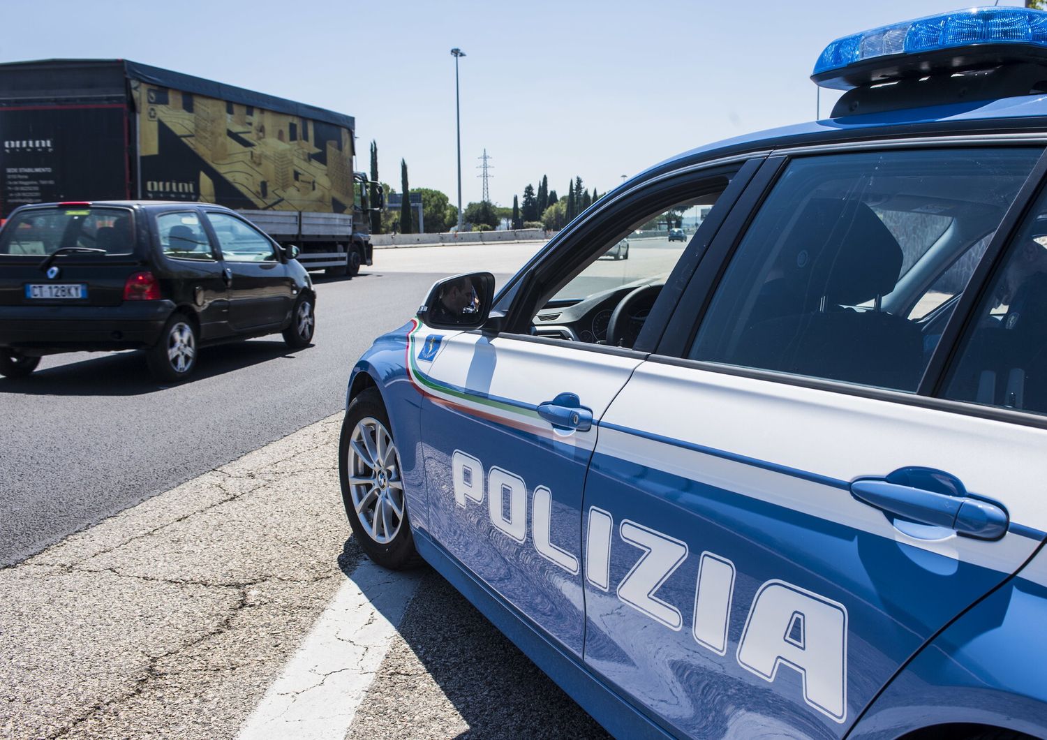 &nbsp;Polizia stradale