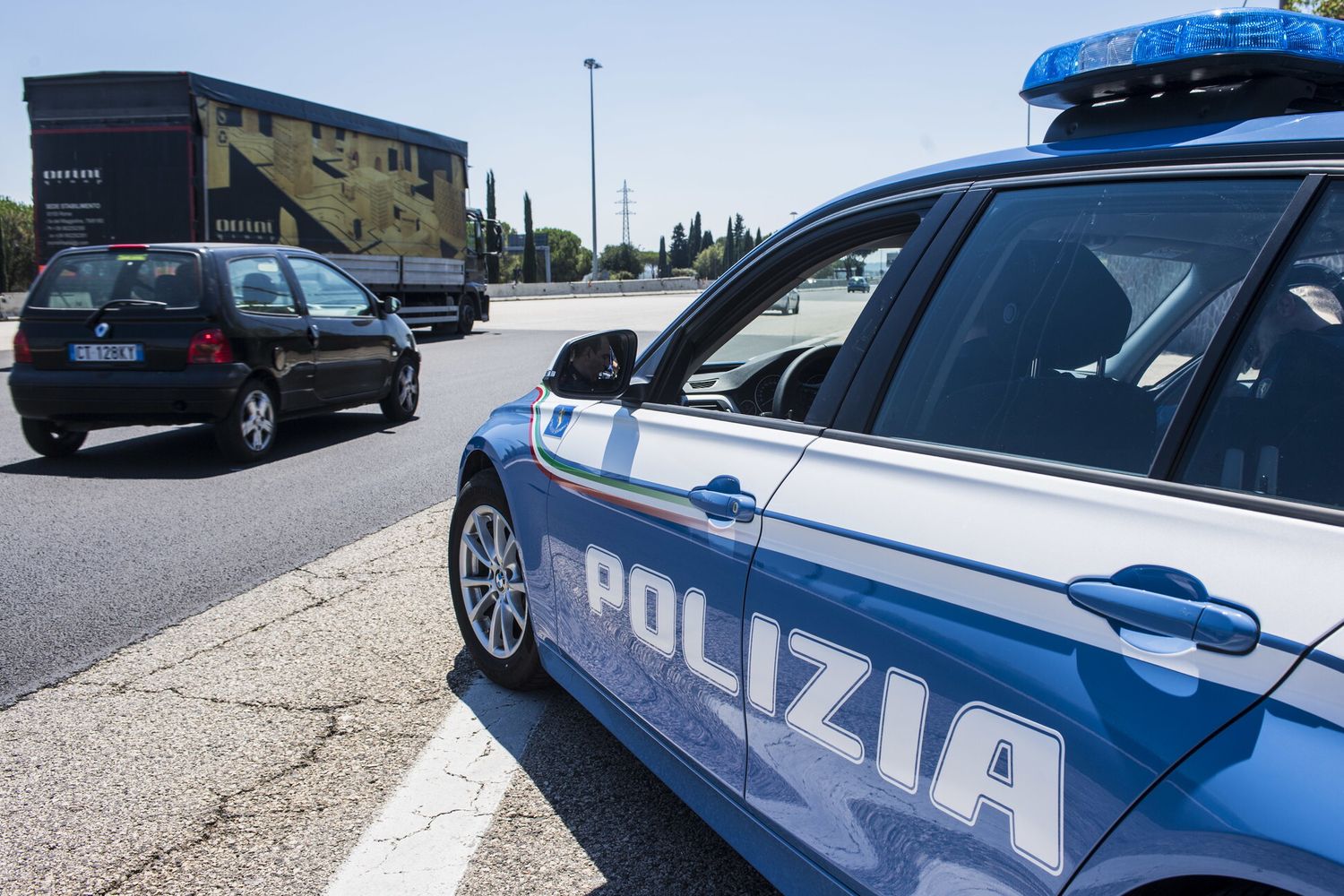 &nbsp;Polizia stradale