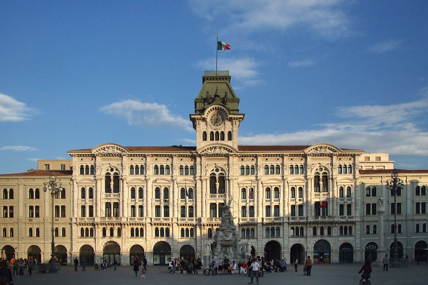 &nbsp;Trieste