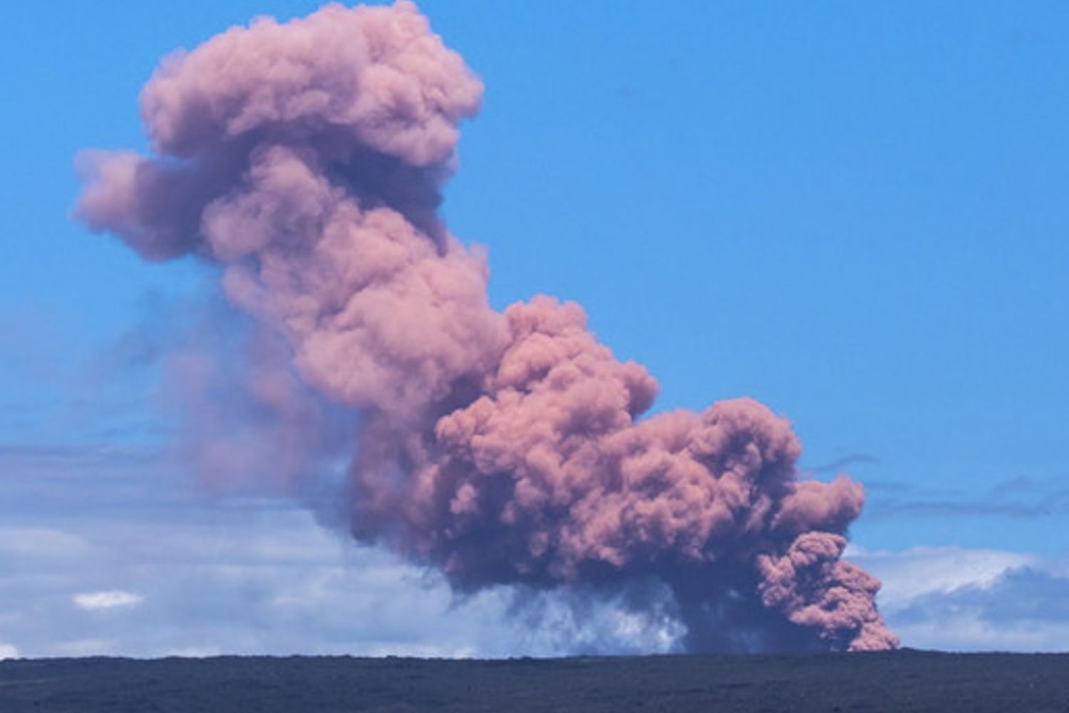 Hawaii, eruzione del vulcano Kilauea (Afp)