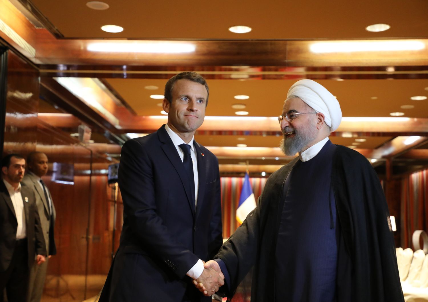 Emmanuel Macron e Hassan Rohani (Afp)&nbsp;