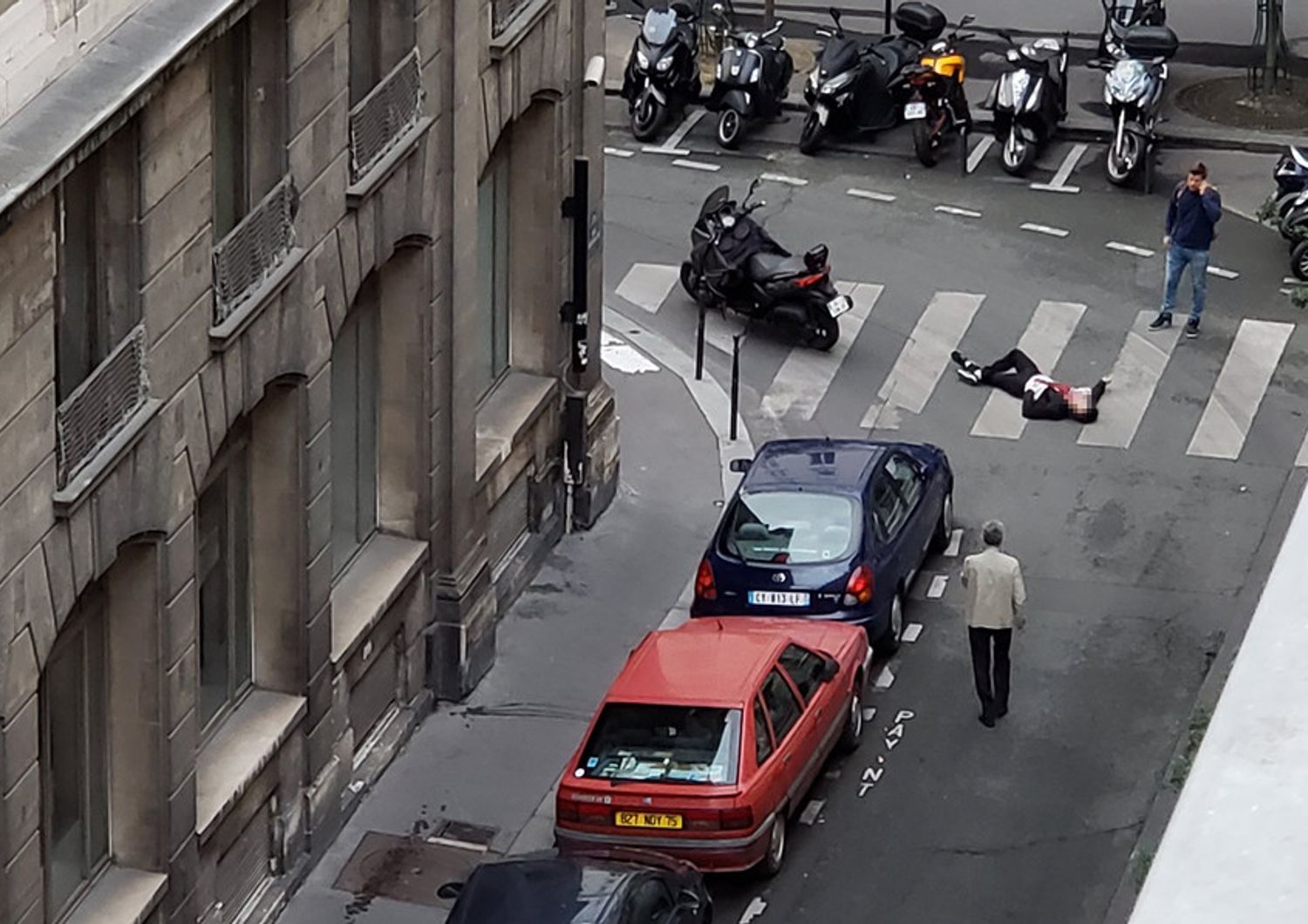 A Parigi ha colpito un attentatore gi&agrave; schedato. E non &egrave; la prima volta