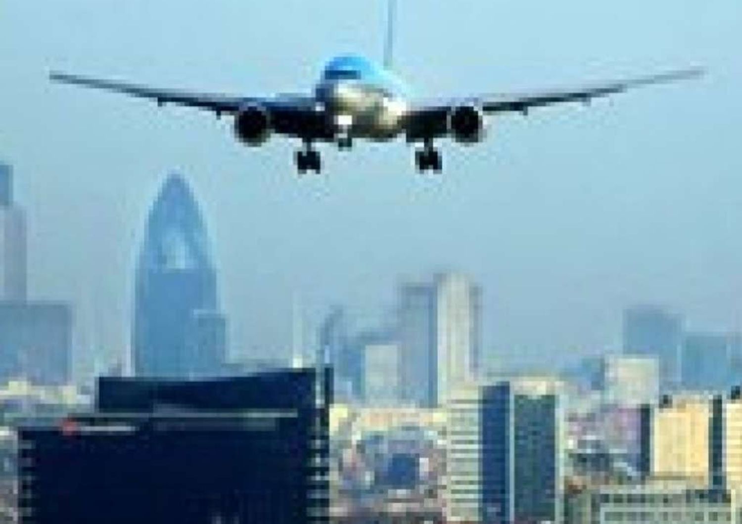 Gb: cancellati 38 voli a Heathrow, "si va verso la normalita'"