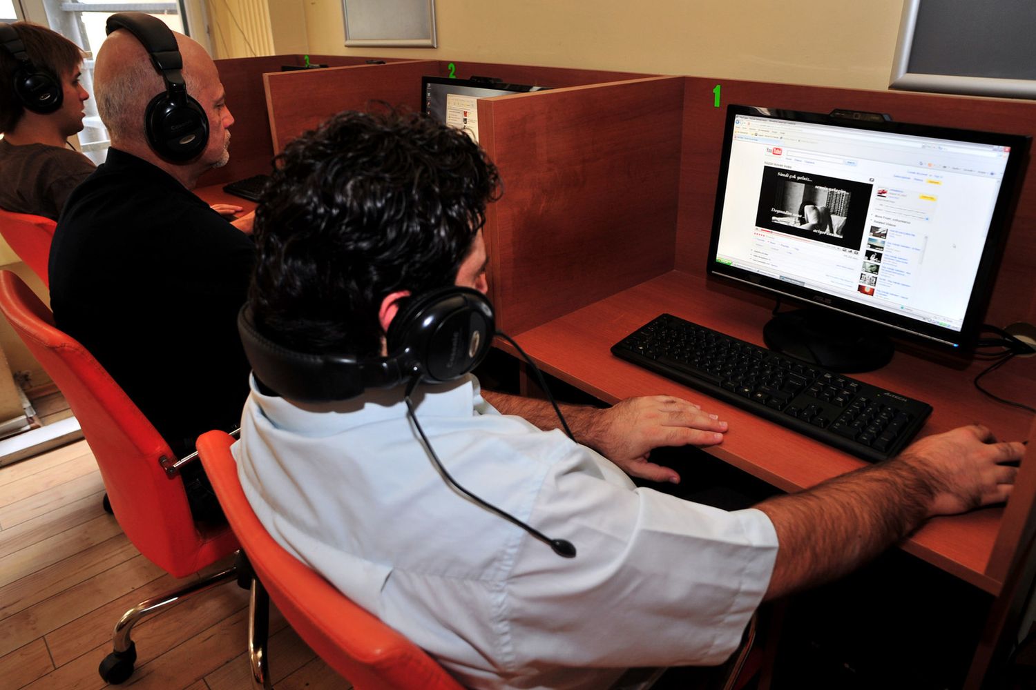 Un internet caf&eacute; in Turchia