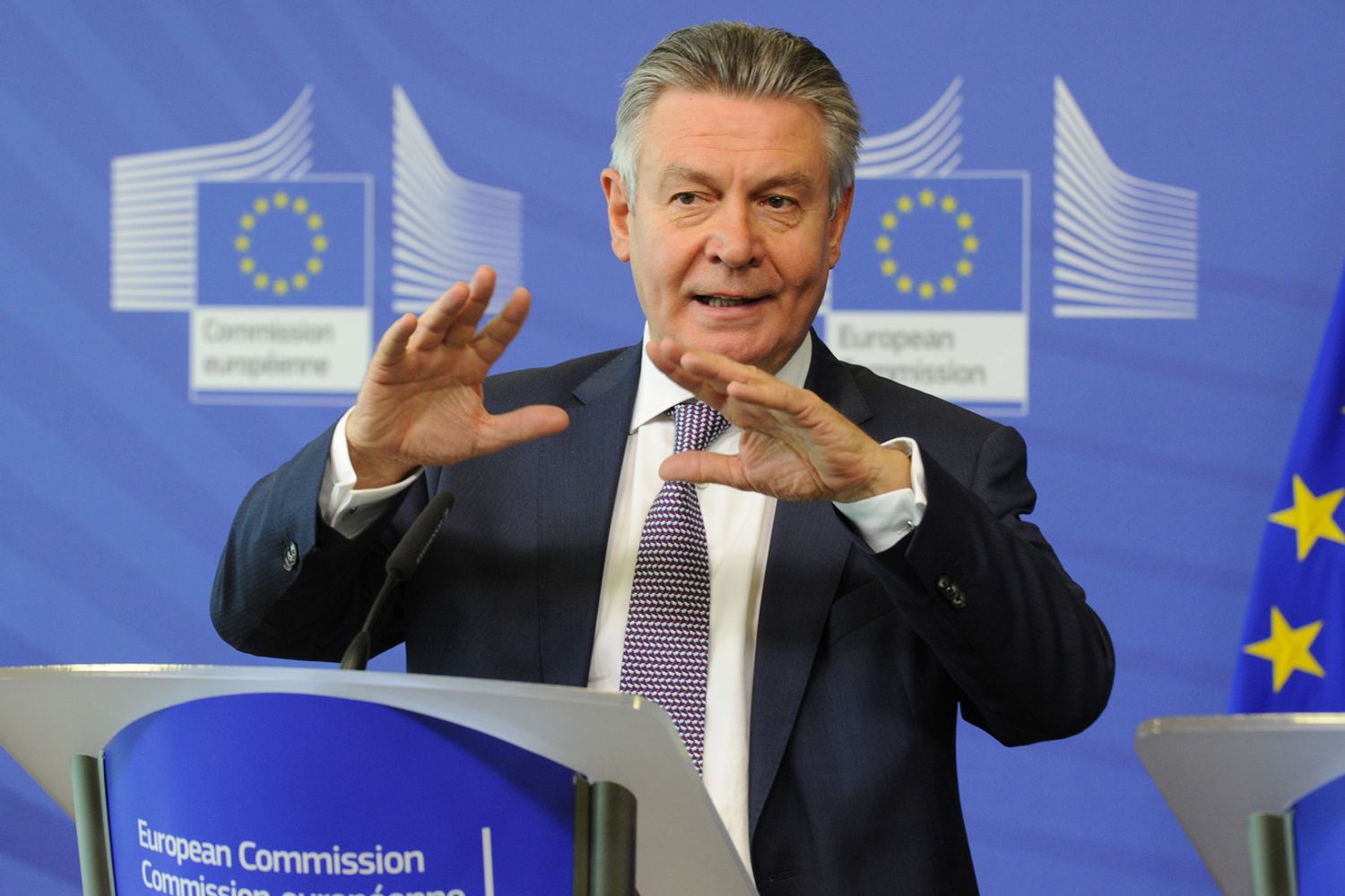 &nbsp;Karel de Gucht