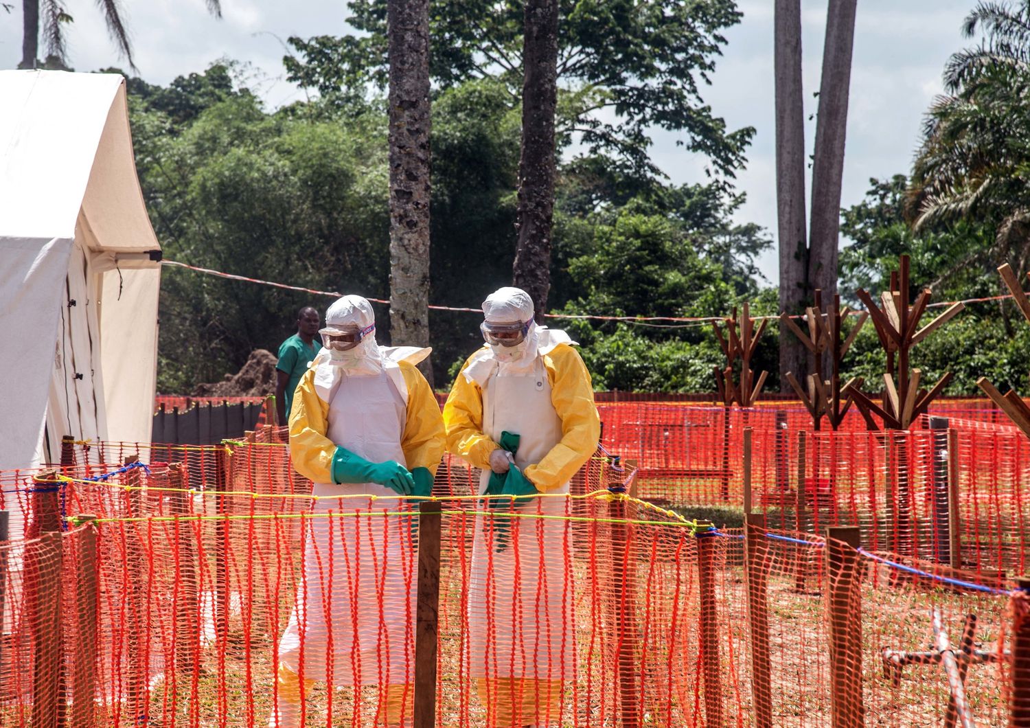 Ebola: 5 nuovi sospetti casi nella Repubblica Democratica del Congo