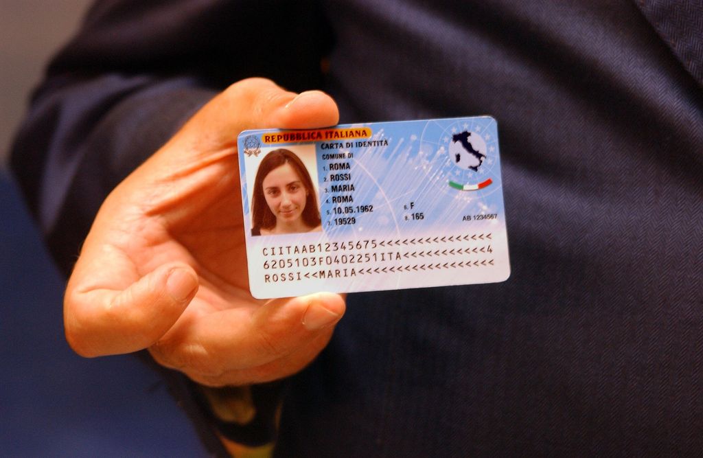 &nbsp;Una carta di identit&agrave; elettronica