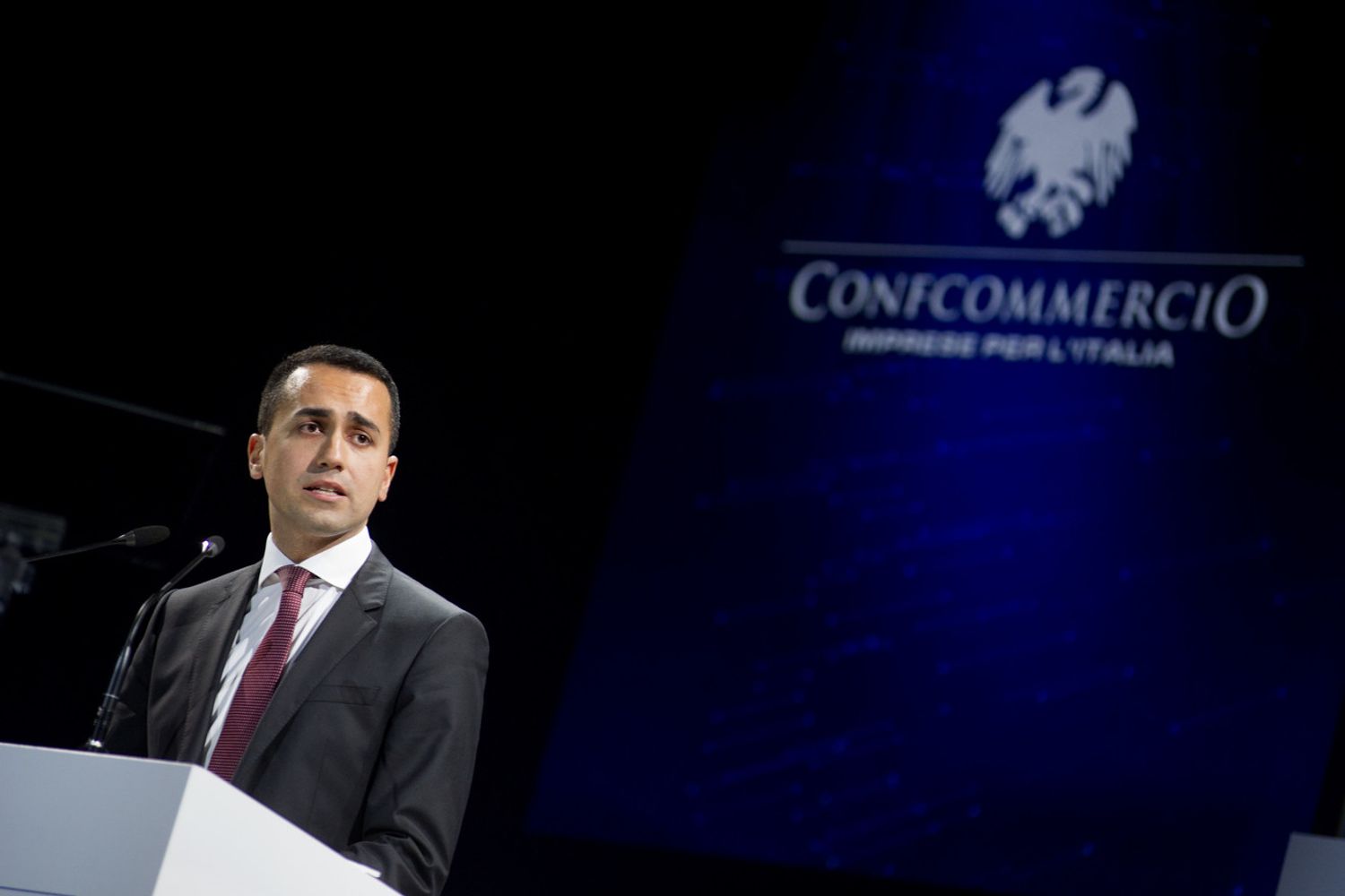 Luigi Di Maio all'assemblea di Confcommercio