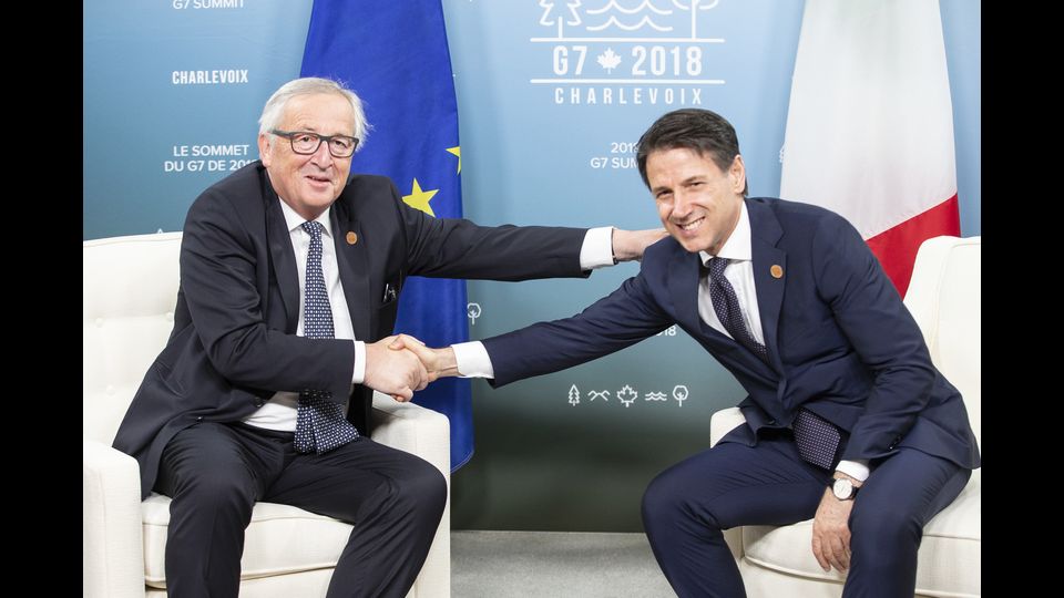 &nbsp;Jean-Claude Juncker-Giuseppe Conte (AFP)&nbsp;