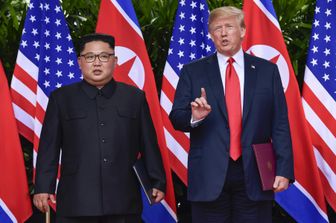 &nbsp;Negoziati per la denuclearizzazione. Vertice storico USA-Corea del Nord. Il Presidente degli Stati Uniti Donald Trump con il leader della Corea del Nord Kim Jong, Singapore il 12 giugno 2018&nbsp;&nbsp;
