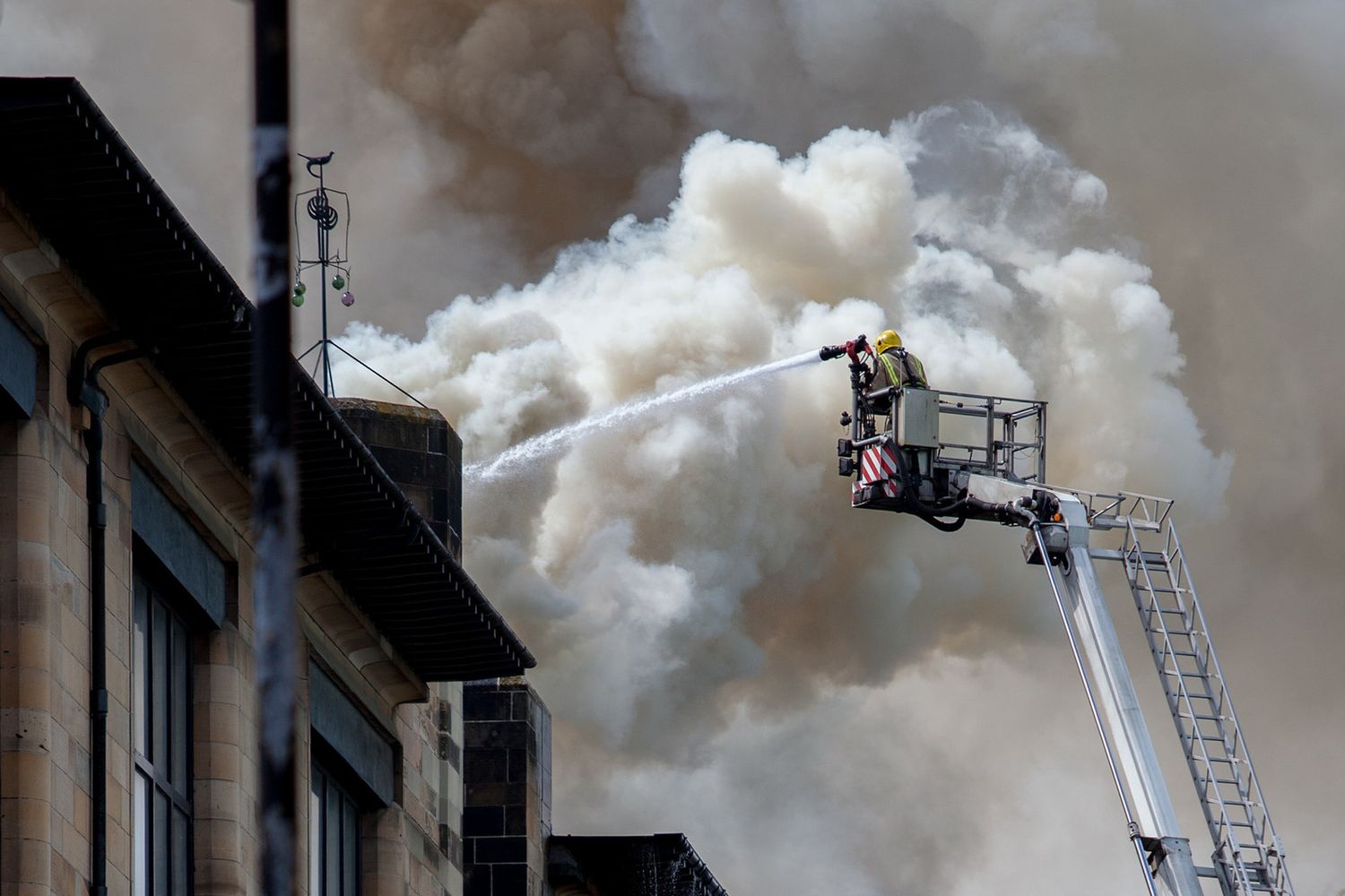 &nbsp;Glasgow, l'incendio della scuola di&nbsp;Mackintosh, foto dell'incendio del 2014