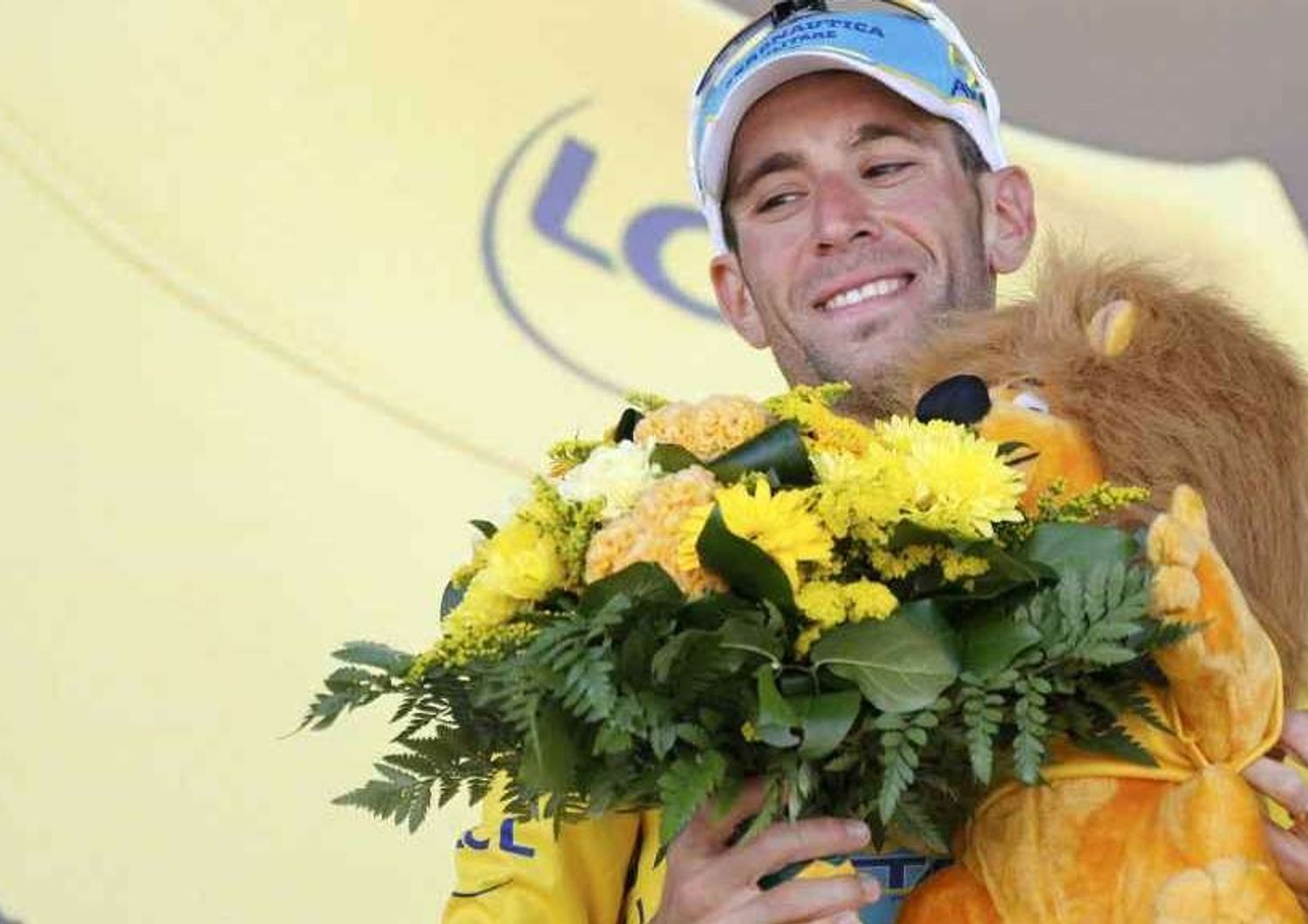 Ciclismo: Nibali 'padrone' del Tour de France, trionfa nel primo tappone alpino
