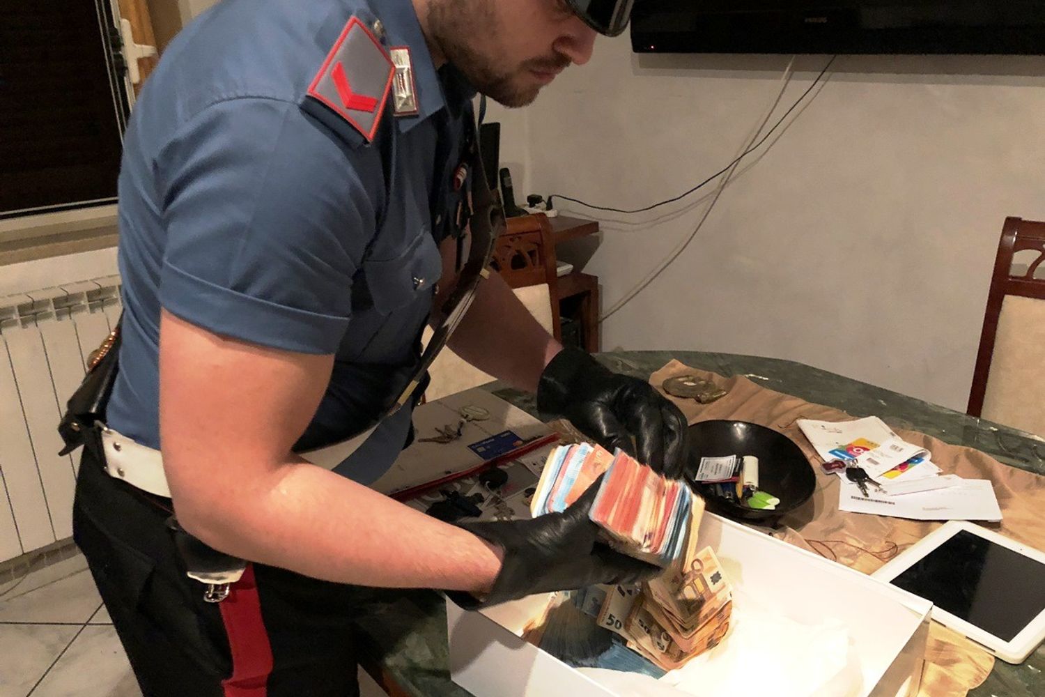 &nbsp;Il denaro sequestrato durante l'operazione antimafia a Montespaccato