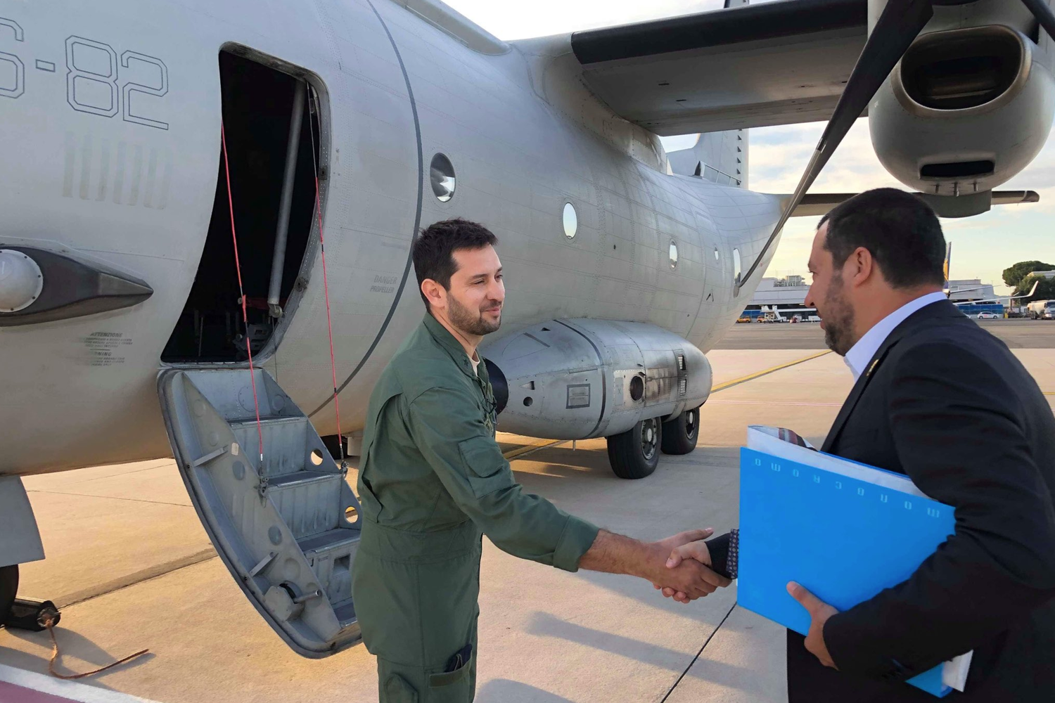 &nbsp;Matteo Salvini si imbarca su un C17J dell'aeronautica militare per Tripoli