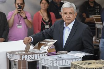 Messico: al via le elezioni pi&ugrave; sanguinose, 133 morti. Urne aperte