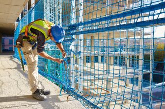 Lavoro nei cantieri (Agf)&nbsp;