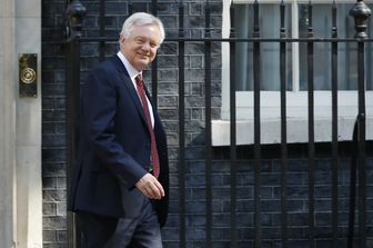 &nbsp;David Davis