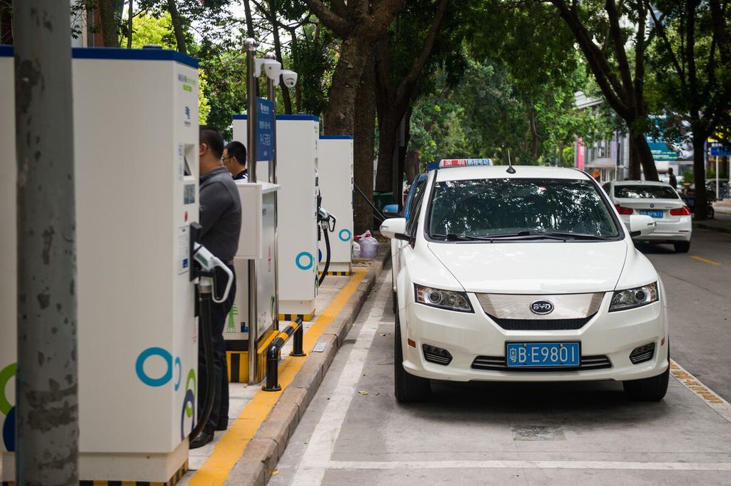 Ricarica auto elettrica Cina (Afp)&nbsp;