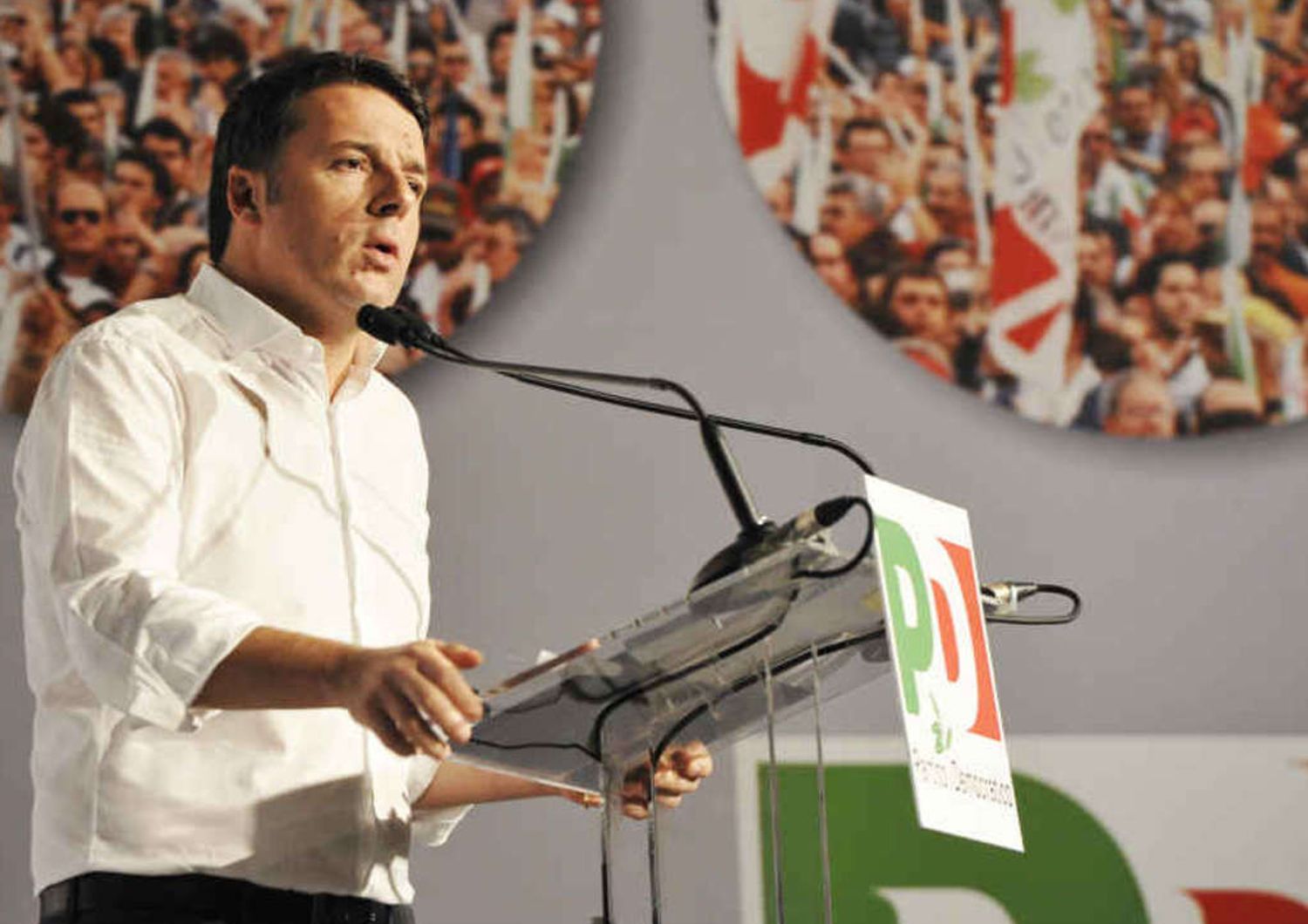 Pd: scontro Renzi-minoranza Premier "diktat non ci fermano"