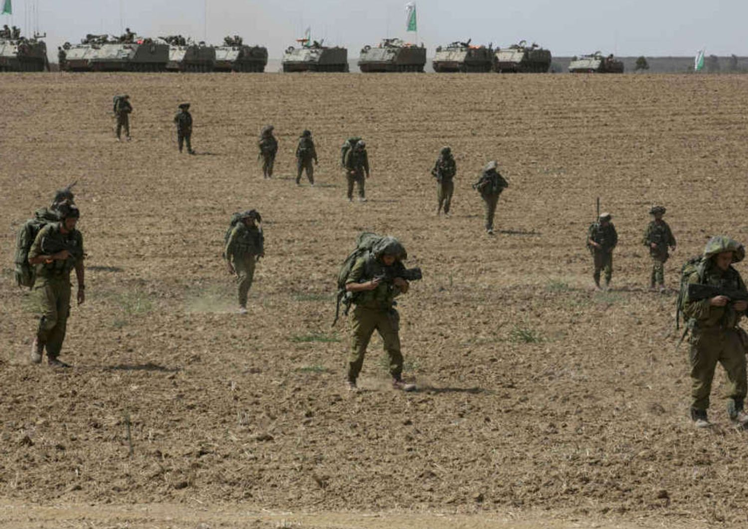 Salta il cessate fuoco, Israele riprende i raid
