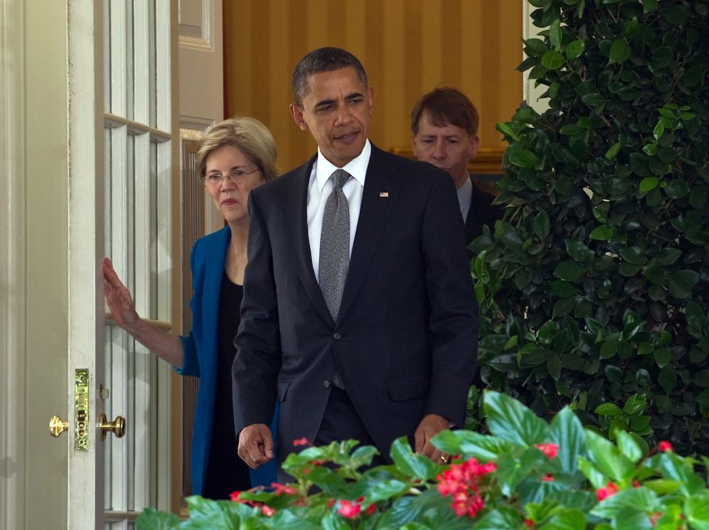 &nbsp;Elizabeth Warren e Barack Obama