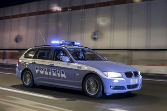 Polizia, auto&nbsp;