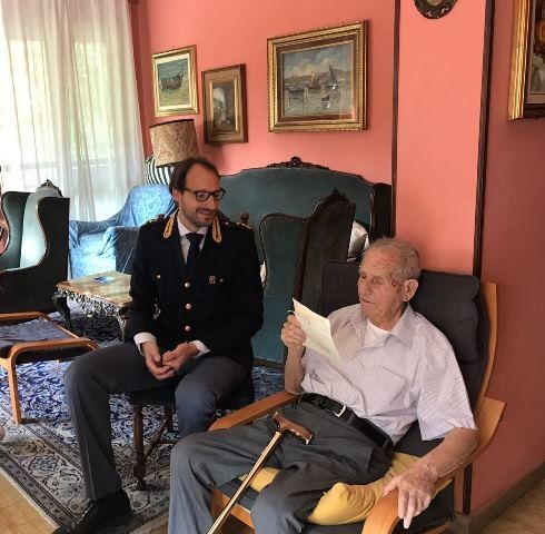 Ex poliziotto che compie 100 anni&nbsp;