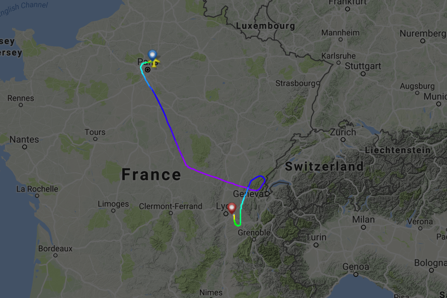 &nbsp;La rotta del volo VY6271 partito da Parigi per Roma e costretto ad atterrare a Lione