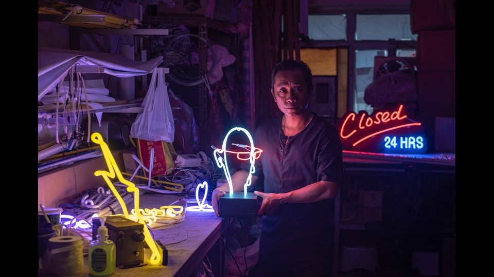 Insegne al neon a Hong Kong (Afp)&nbsp;