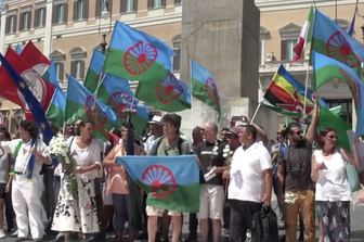 Rom e&nbsp;Sinti, manifestazione davanti a Montecitorio contro l&#39;intolleranza