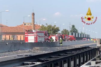 Incidente Bologna, Borgo Panigale, esplosione autocisterna