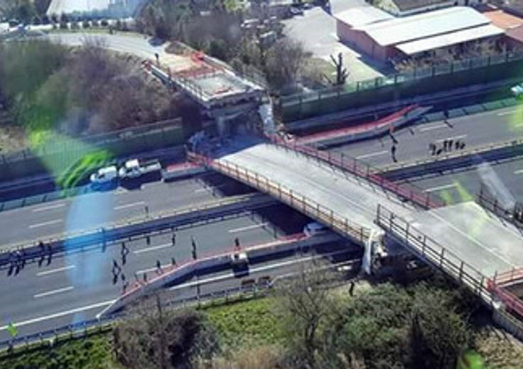 &nbsp;Il crollo del ponte della Autostrada A1, vicino Ancona
