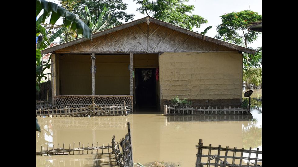 &nbsp;(India, inondazione del Kerala) In aggiunta alle 18 squadre gi&agrave; schierate, che affiancano i contingenti dell'Esercito, della Marina e dell'Aeronautica messi a disposizione dal governo centrale per le&nbsp;operazioni di soccorso (RaiNews)