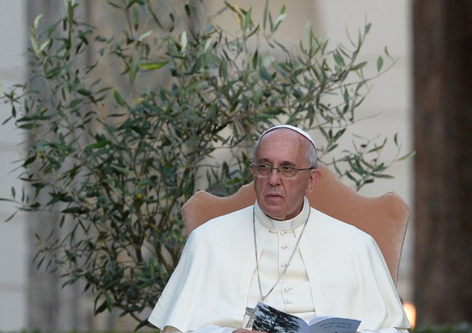 Pubblicata l'enciclica del Papa Hanno salvato banche no deboli