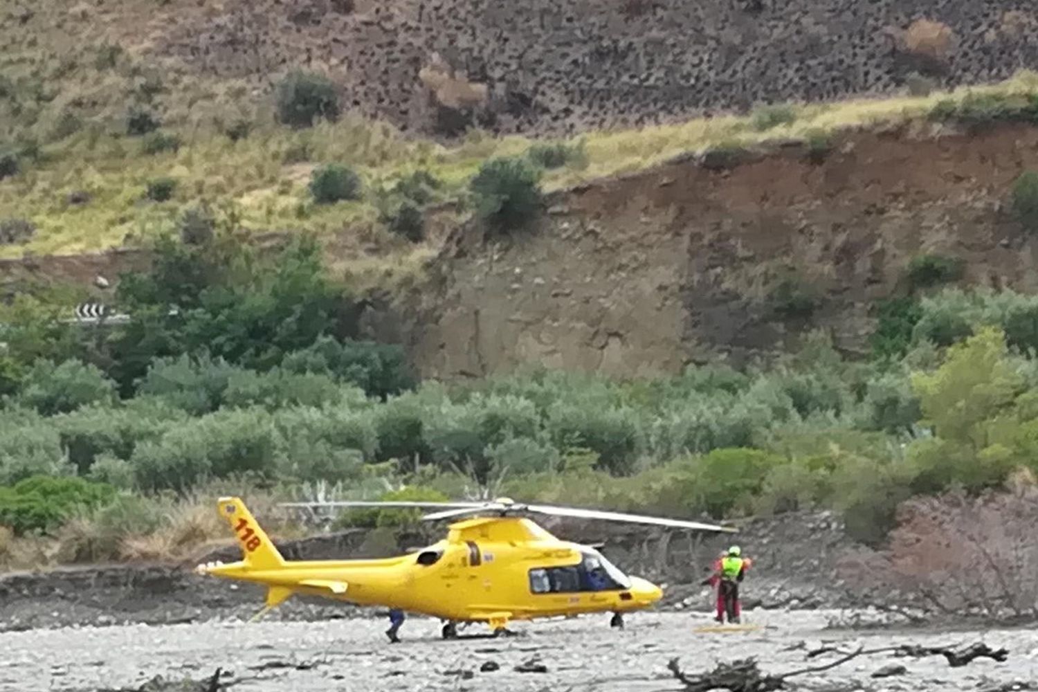 Elicottero del Soccorso alpino speleologico nelle Gole del Raganello&nbsp;