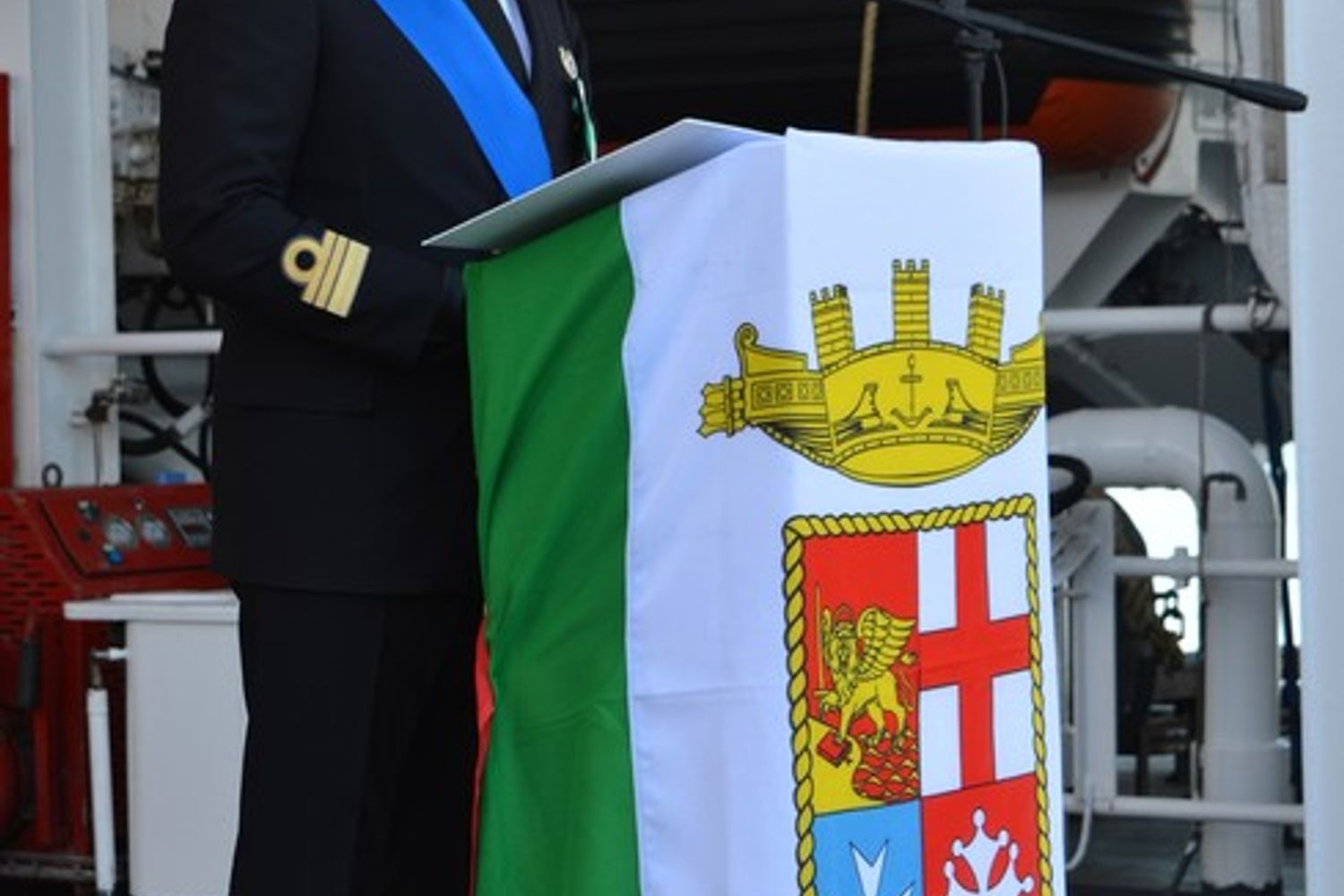 &nbsp;Il capitano di fregata Massimo Kothmeir