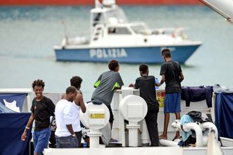 I migranti a bordo della nave Diciotti&nbsp;