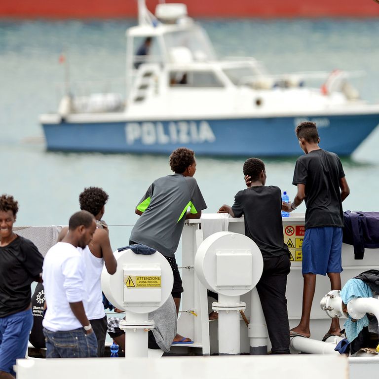 I migranti a bordo della nave Diciotti&nbsp;