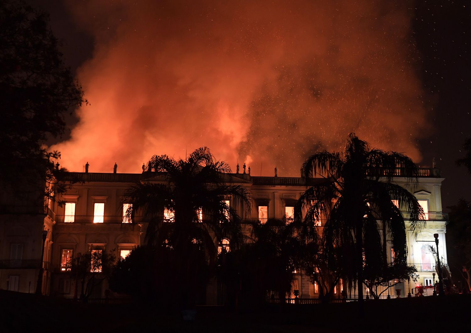 &nbsp;Rio de Janeiro, il museo in fiamme